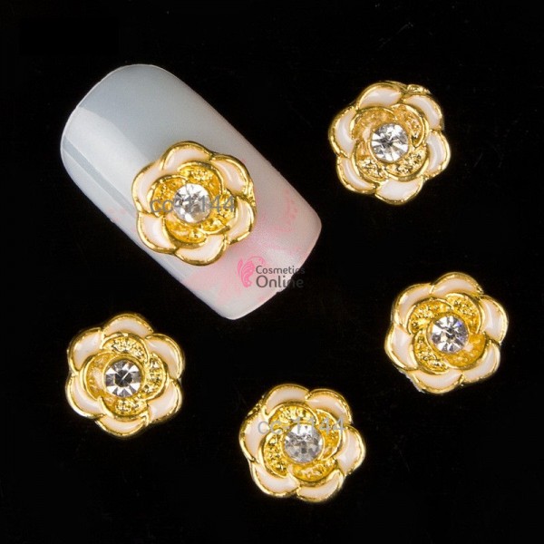 Decoratiuni 3D Metalice 124 Trandafiri Crem cu Stras
